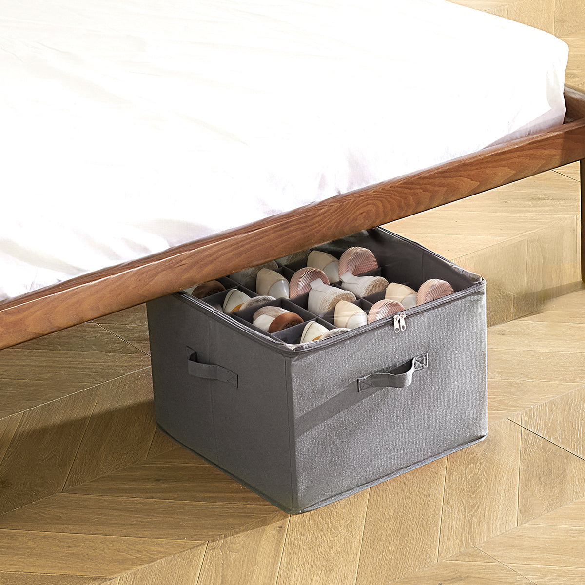 Under-bed shoe storage organizer detail